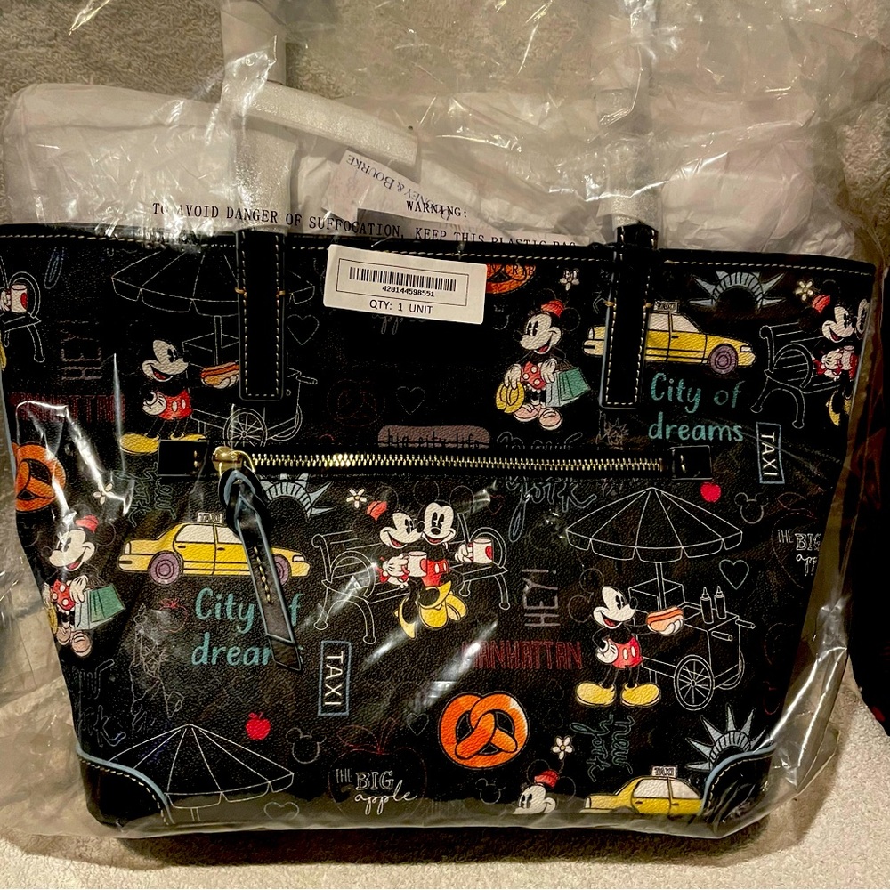 Dooney & Bourke limited edition Disney New York Tote NWT